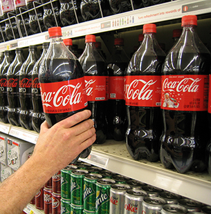 美國太古可口可樂在美國設有六所生產設施，供應飲料給西部十三個州部分地區飲用